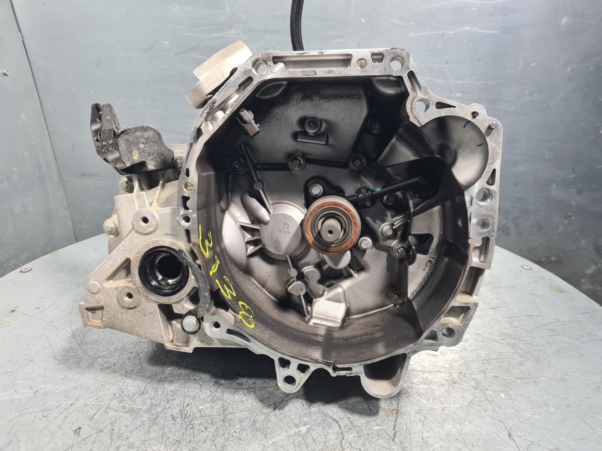 Manual gearbox DACIA Sandero III