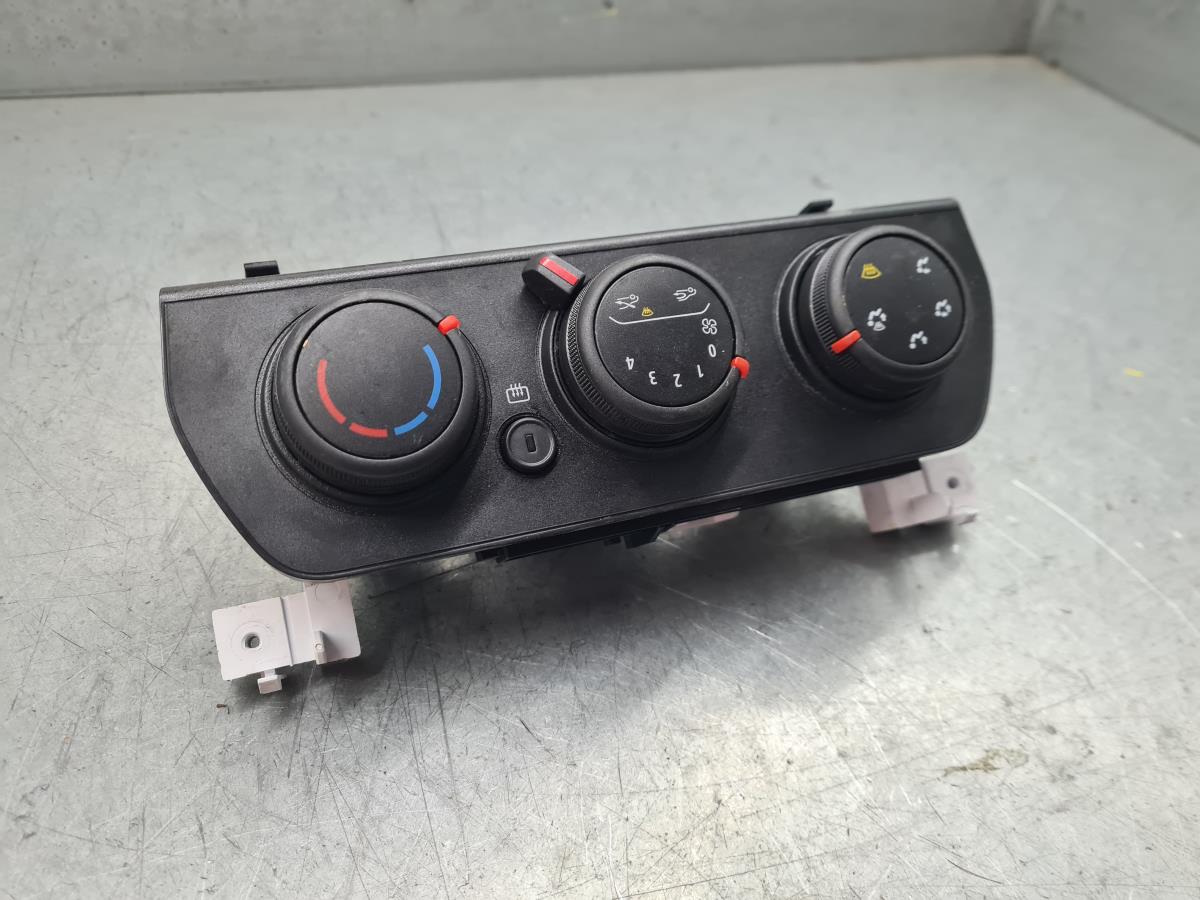 Comando clima DACIA Sandero III