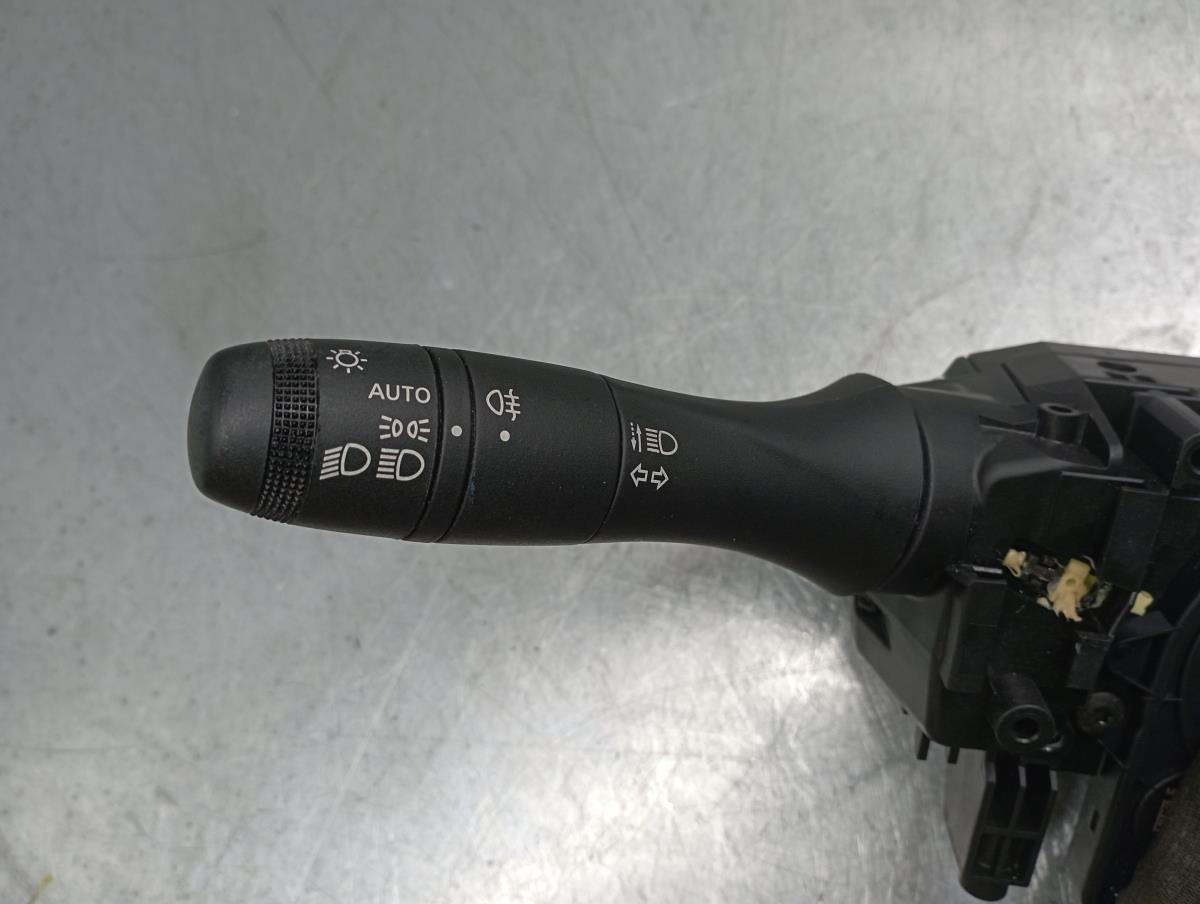 Set leve luci e tergicristalli DACIA Sandero III Imagem-1