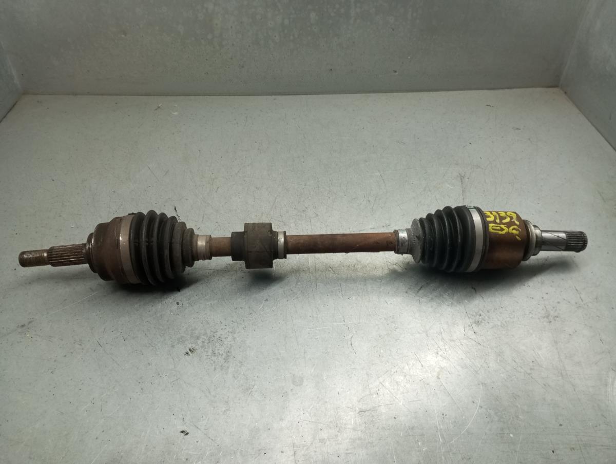 Semiasse anteriore sinistro DACIA Sandero III
