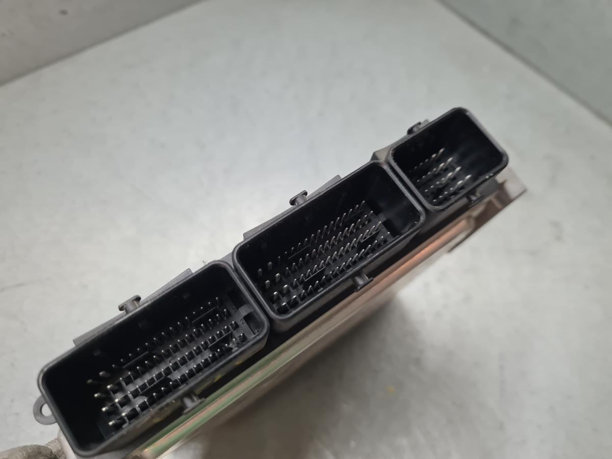 Centralina motor / ECU RENAULT Trafic III Combi (JG_) Imagem-1