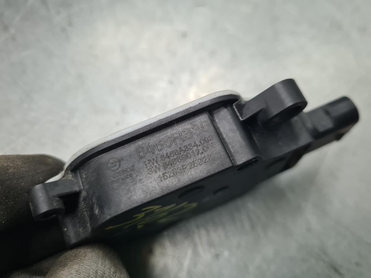 Motor del compuerta de la calefacción RENAULT Captur (J5_) Imagem-3