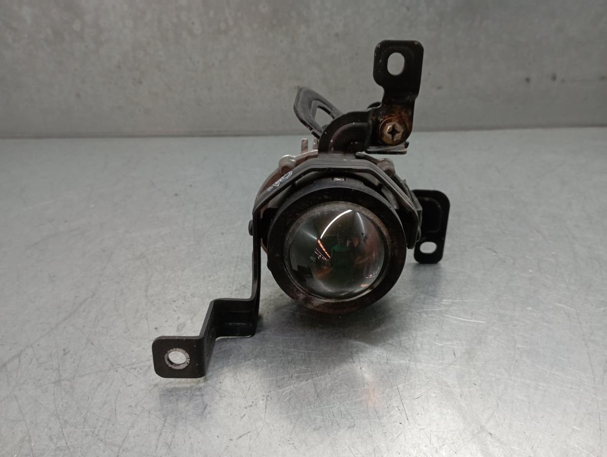 Left front fog light KIA Rio IV (YB) Imagem-1