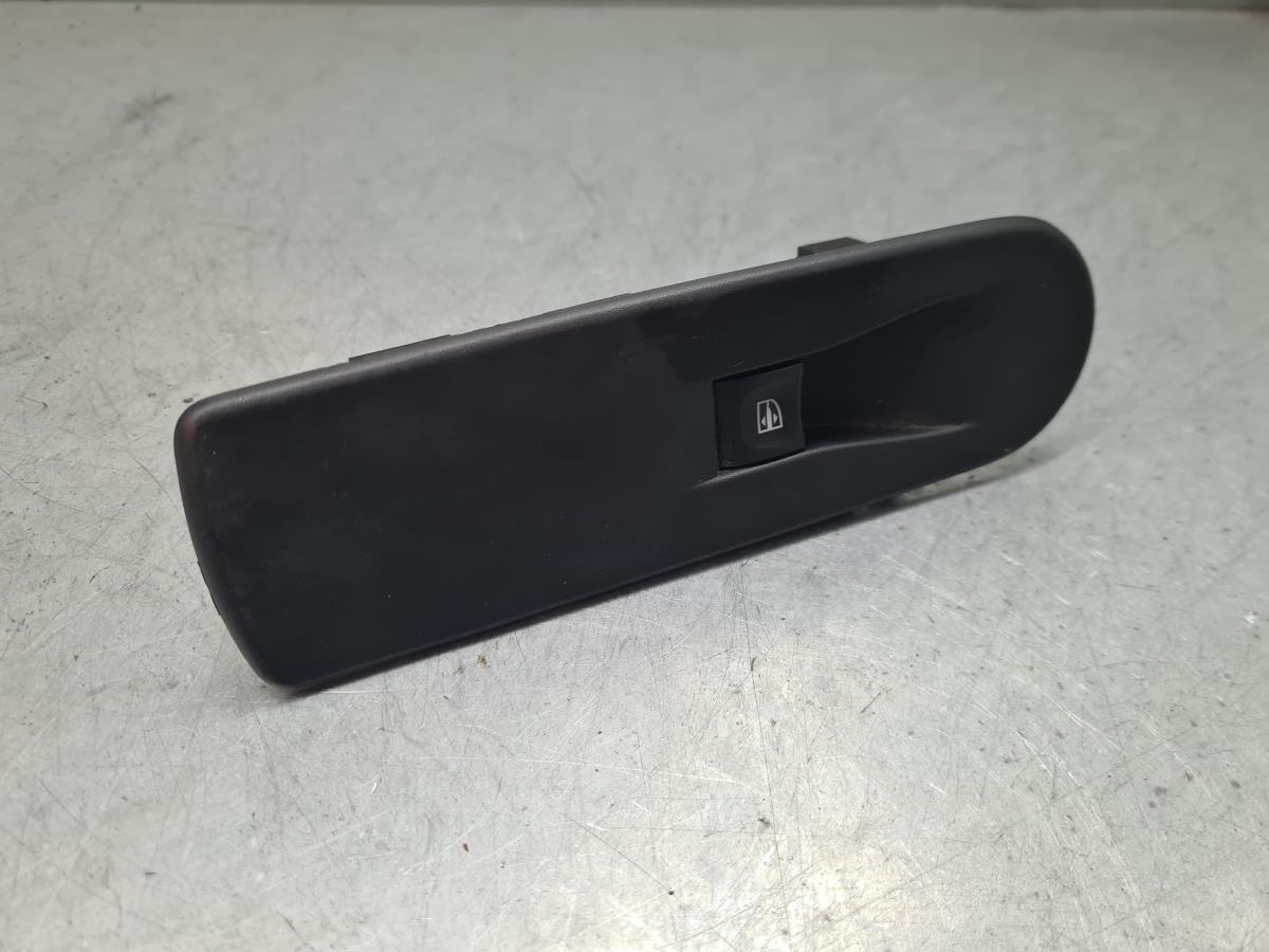 Mando / interruptor elevalunas delantero derecho RENAULT Captur (J5_)
