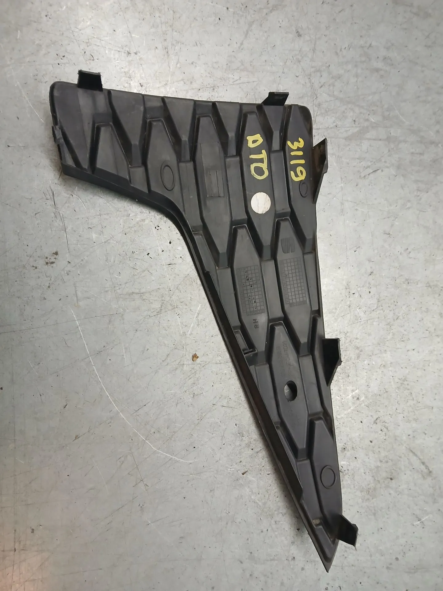 Rejilla delantera SEAT Leon SC (5F5) Imagem-3