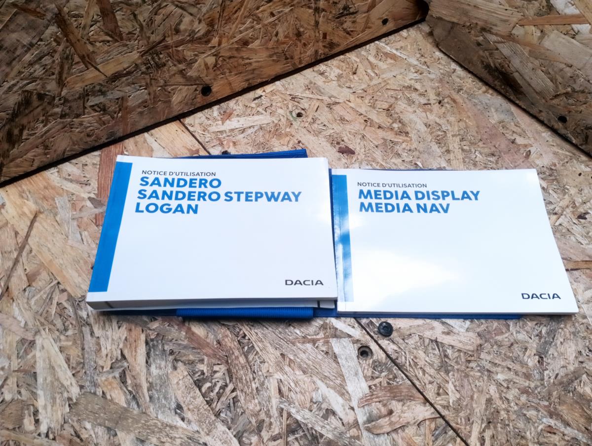 Borsa con manuale dell’utente del veicolo DACIA Sandero III Imagem-1
