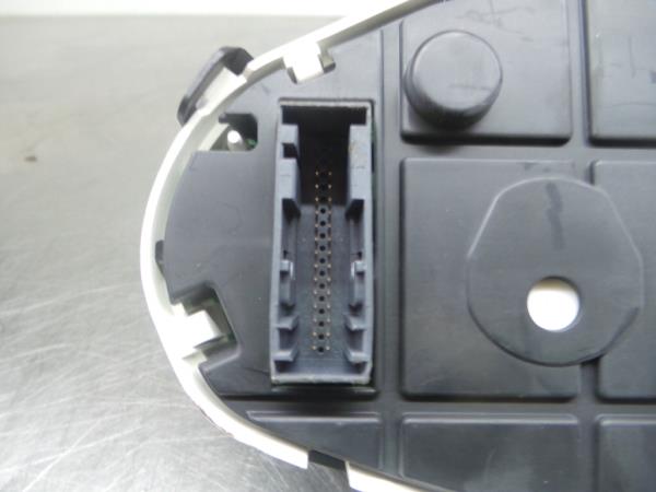 Quadrante / painel de instrumentos FORD Fiesta VI (CB1, CCN) Imagem-2