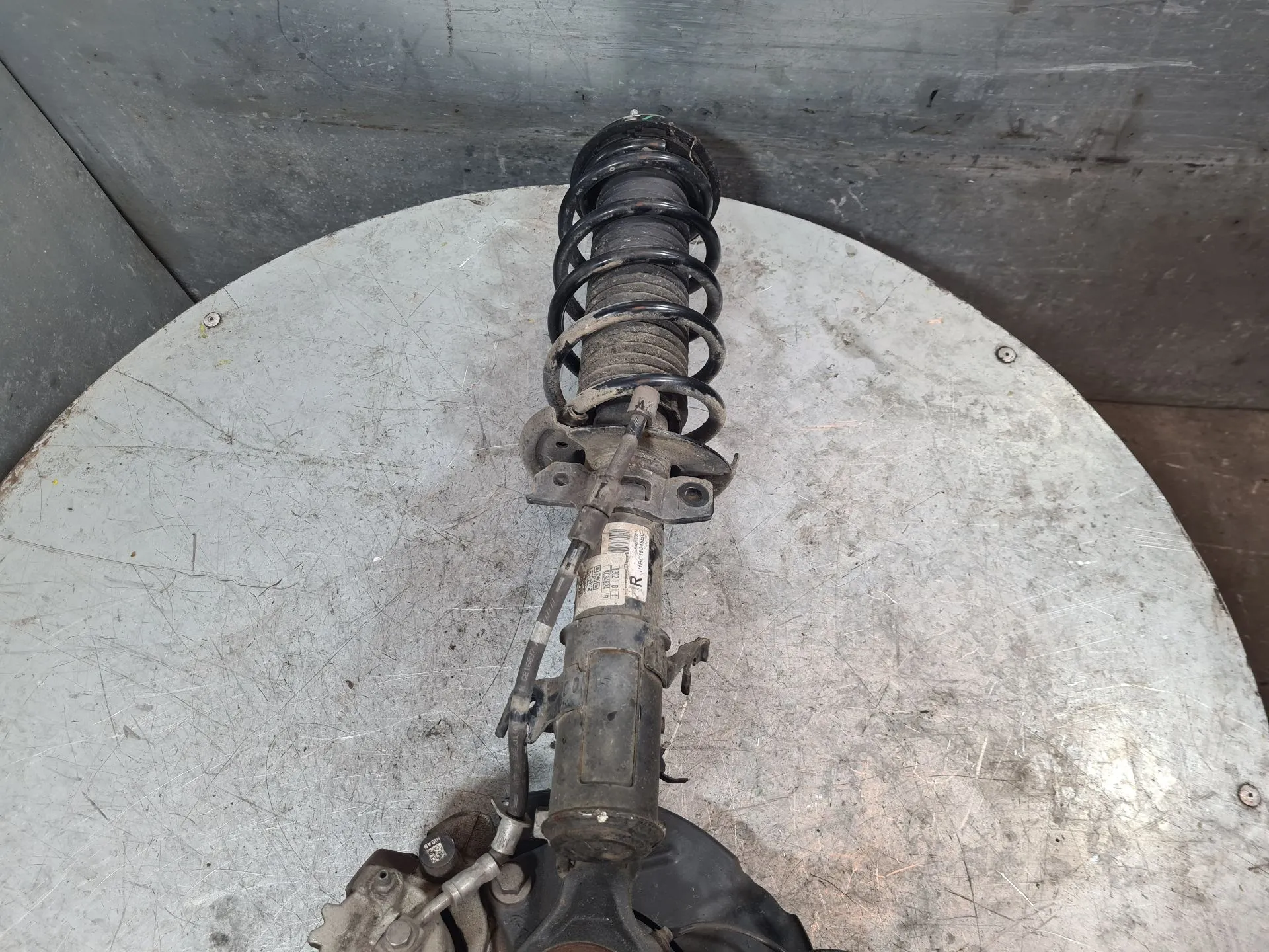 Ammortizzatore Anteriore Destro FORD Fiesta VII (HJ, HF) Imagem-1