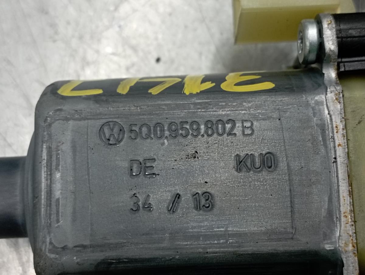 Right front window regulator VOLKSWAGEN Golf VII (5G1, BQ1, BE1, BE2) Imagem-5