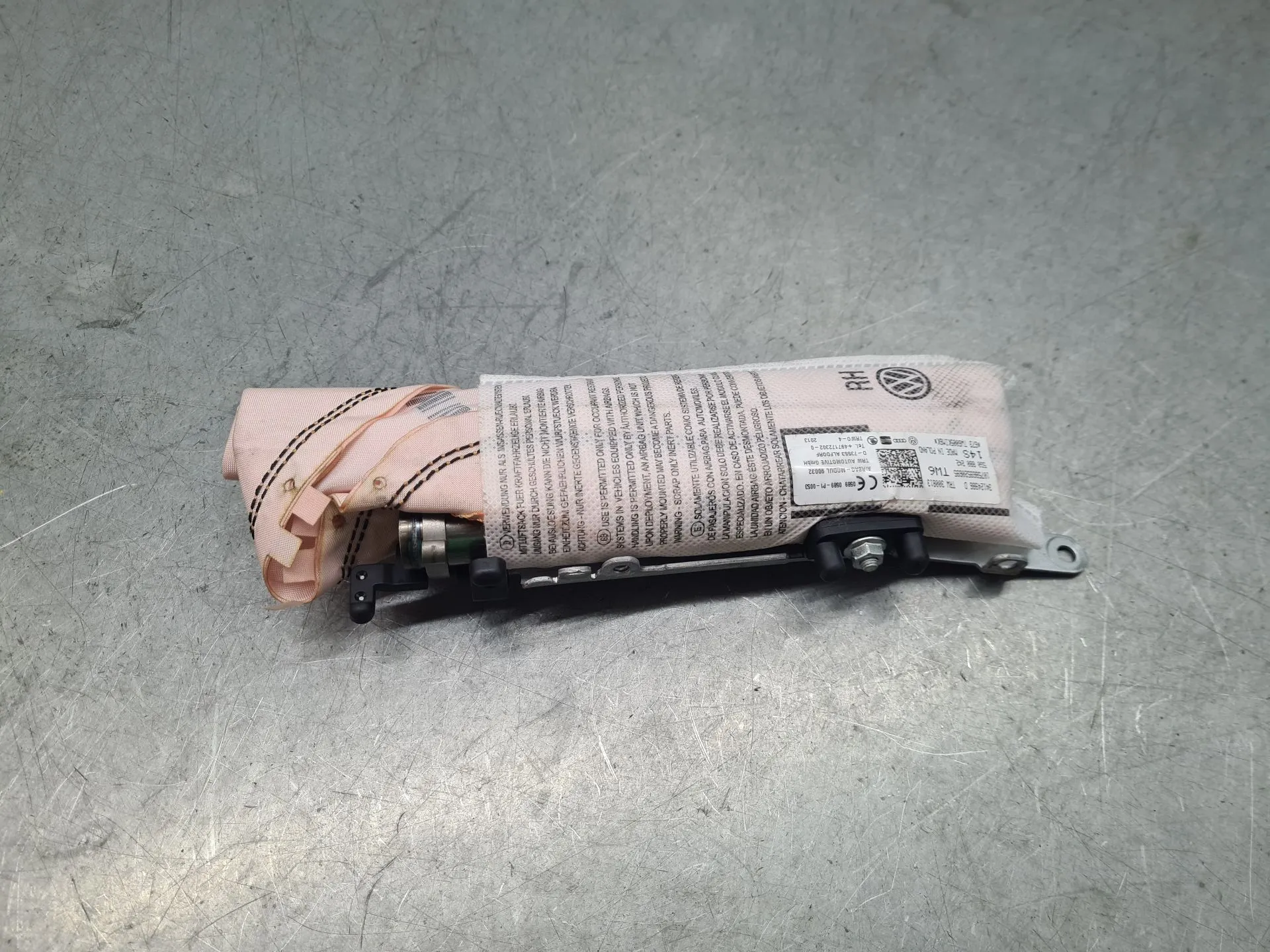 Airbag  Droite VOLKSWAGEN Golf VII (5G1, BQ1, BE1, BE2) Imagem-1