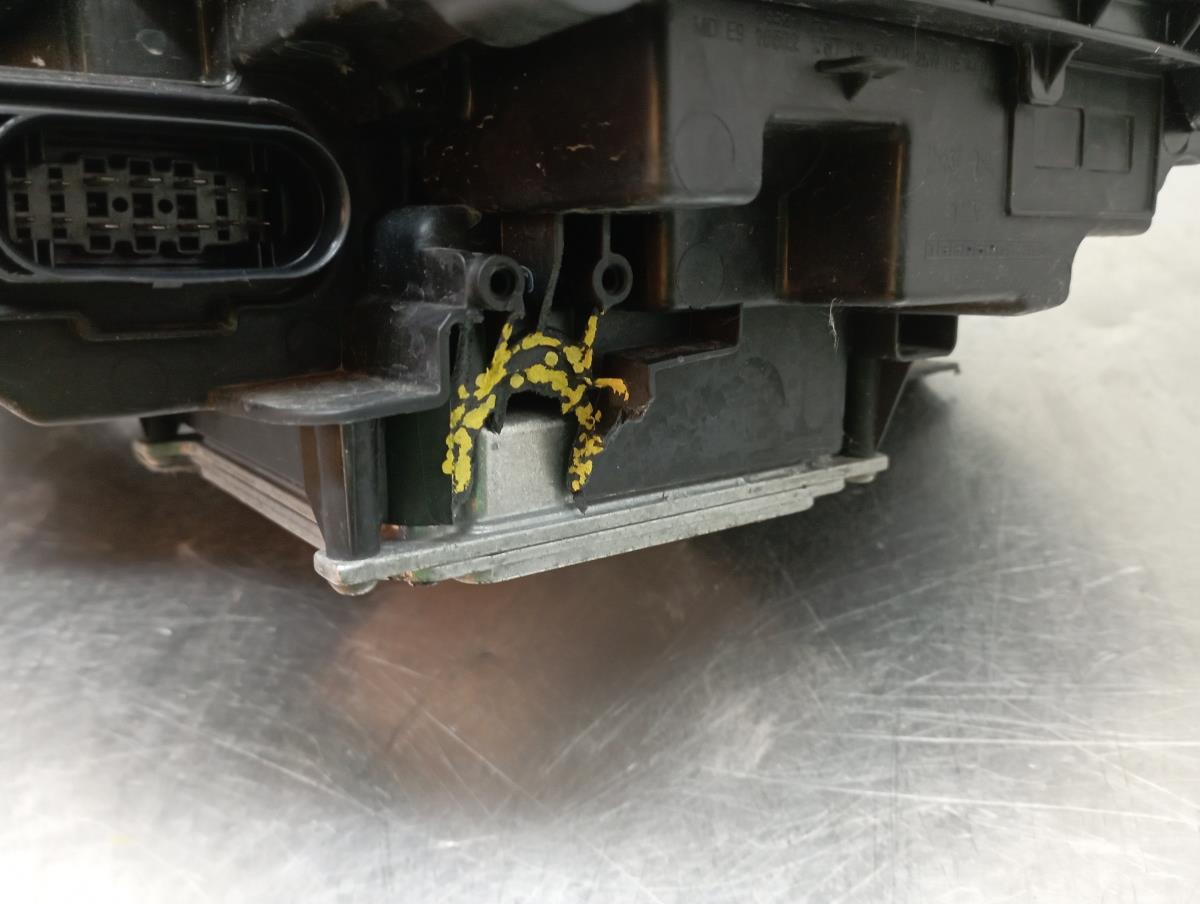 Phare avant Droit VOLKSWAGEN T-Roc Cabriolet Imagem-10