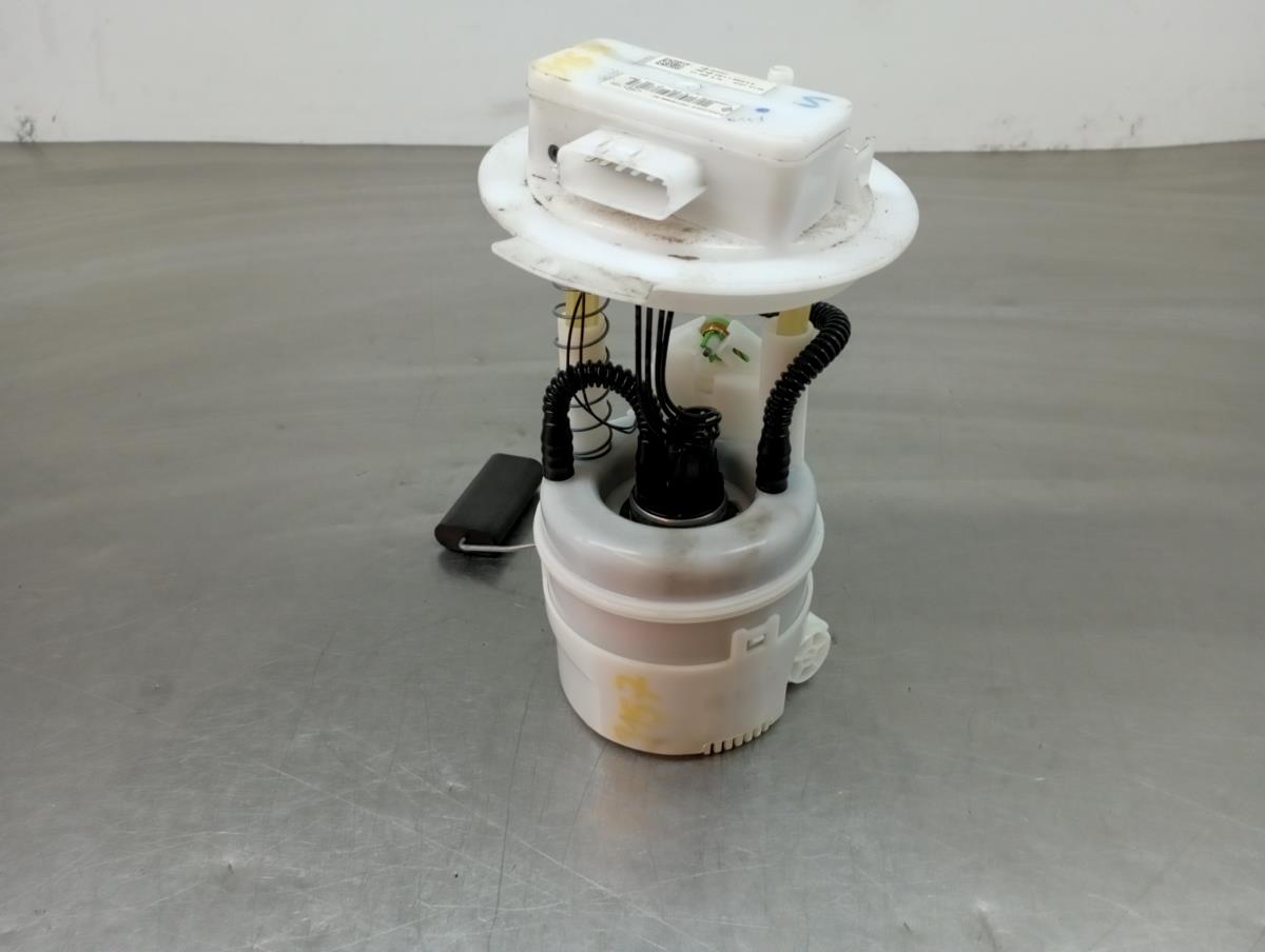 Pompe à carburant DACIA Sandero III