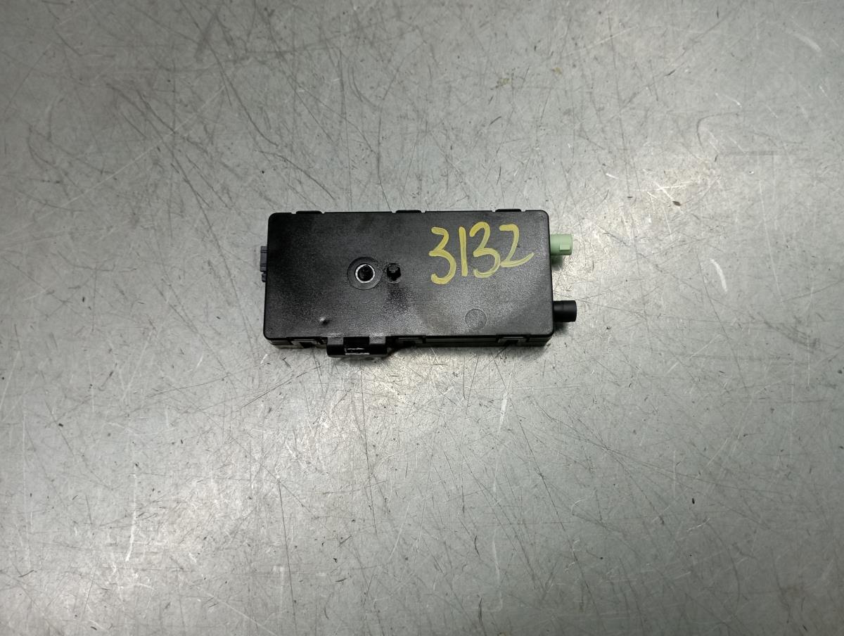 Amplificador de antena BMW 1 (F20)