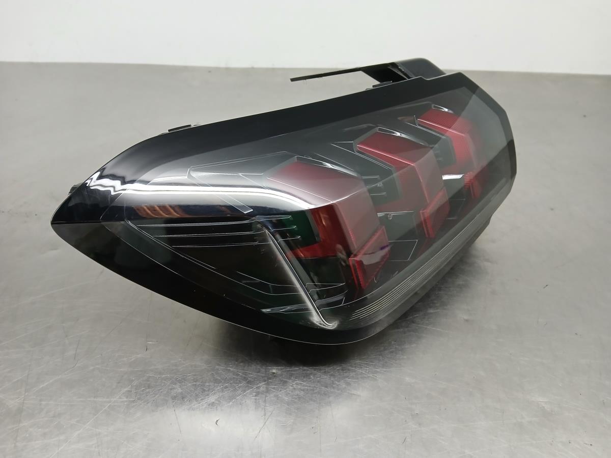 Feu arrière Gauche PEUGEOT 208 II Imagem-1