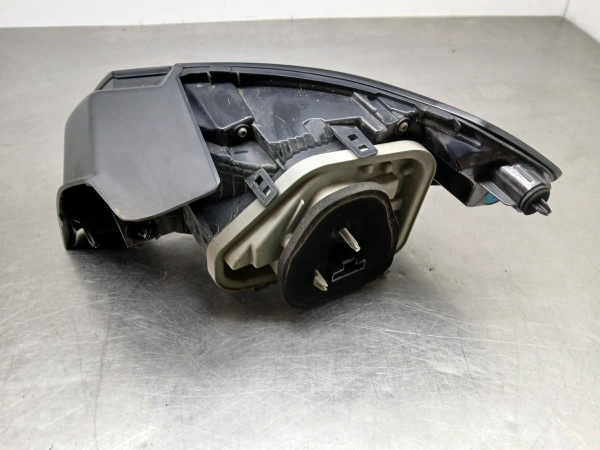 Feu arrière Gauche PEUGEOT 208 II Imagem-3