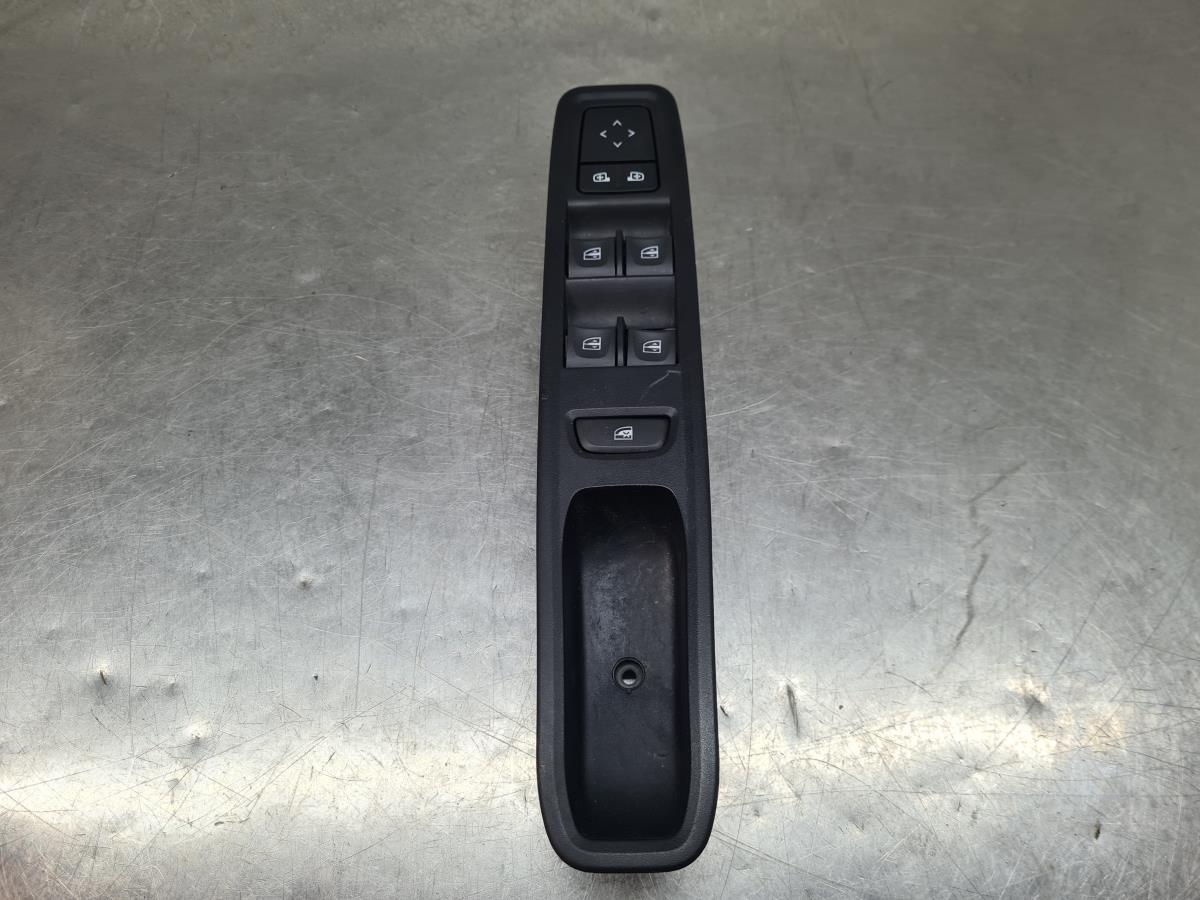 Left Front window control DACIA Sandero III