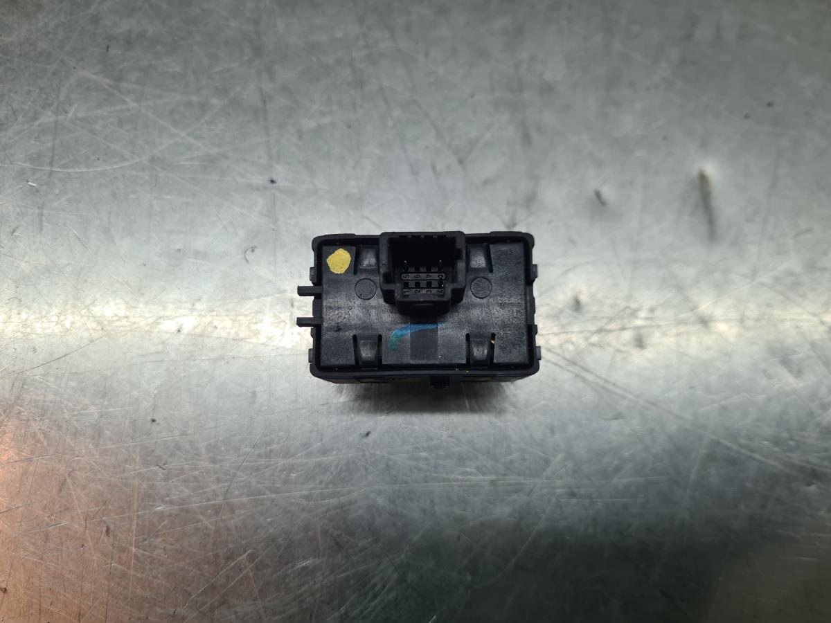 Comando / botão / interruptor multifunções RENAULT Captur (J5_) Imagem-3