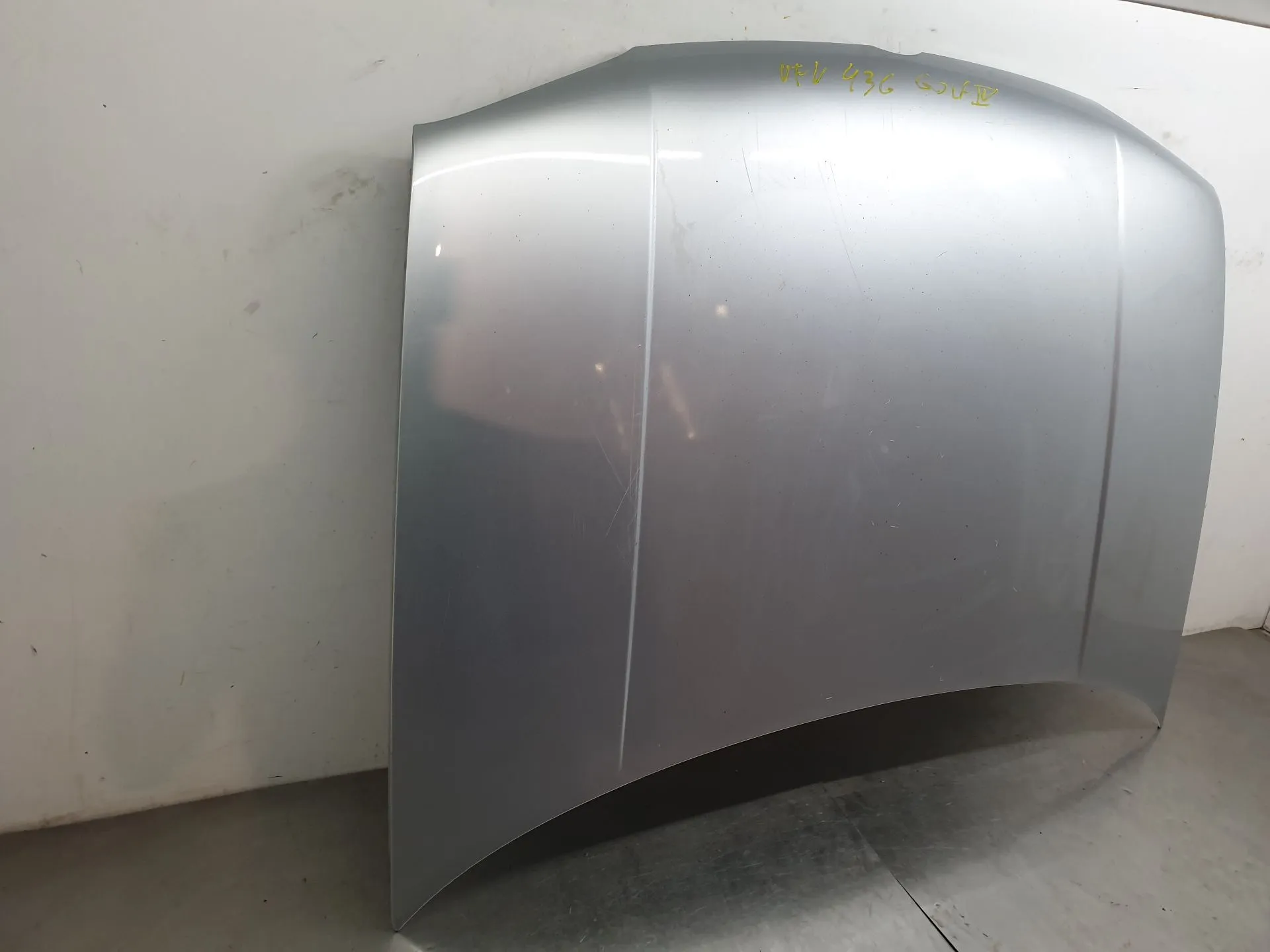 Hood VOLKSWAGEN Golf IV (1J1) Imagem-1