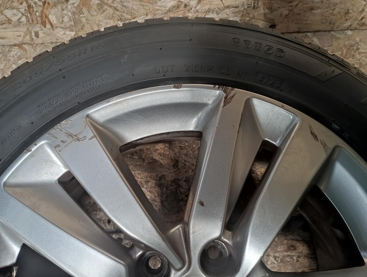 Right front Rim PEUGEOT 308 SW II Imagem-1