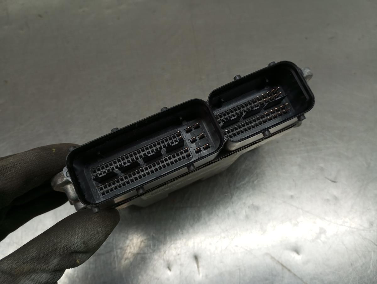 Centralina motor / ECU SKODA Kamiq (NW4) Imagem-2