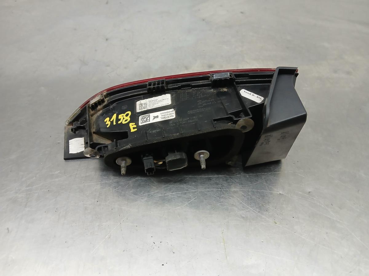 Left Tailgate light  SKODA Kamiq (NW4) Imagem-3