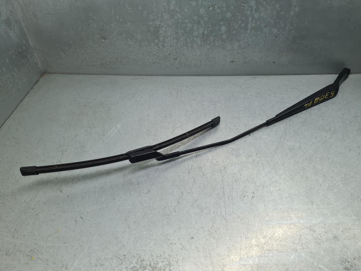 Windscreen wiper arm Right front SKODA Kamiq (NW4)