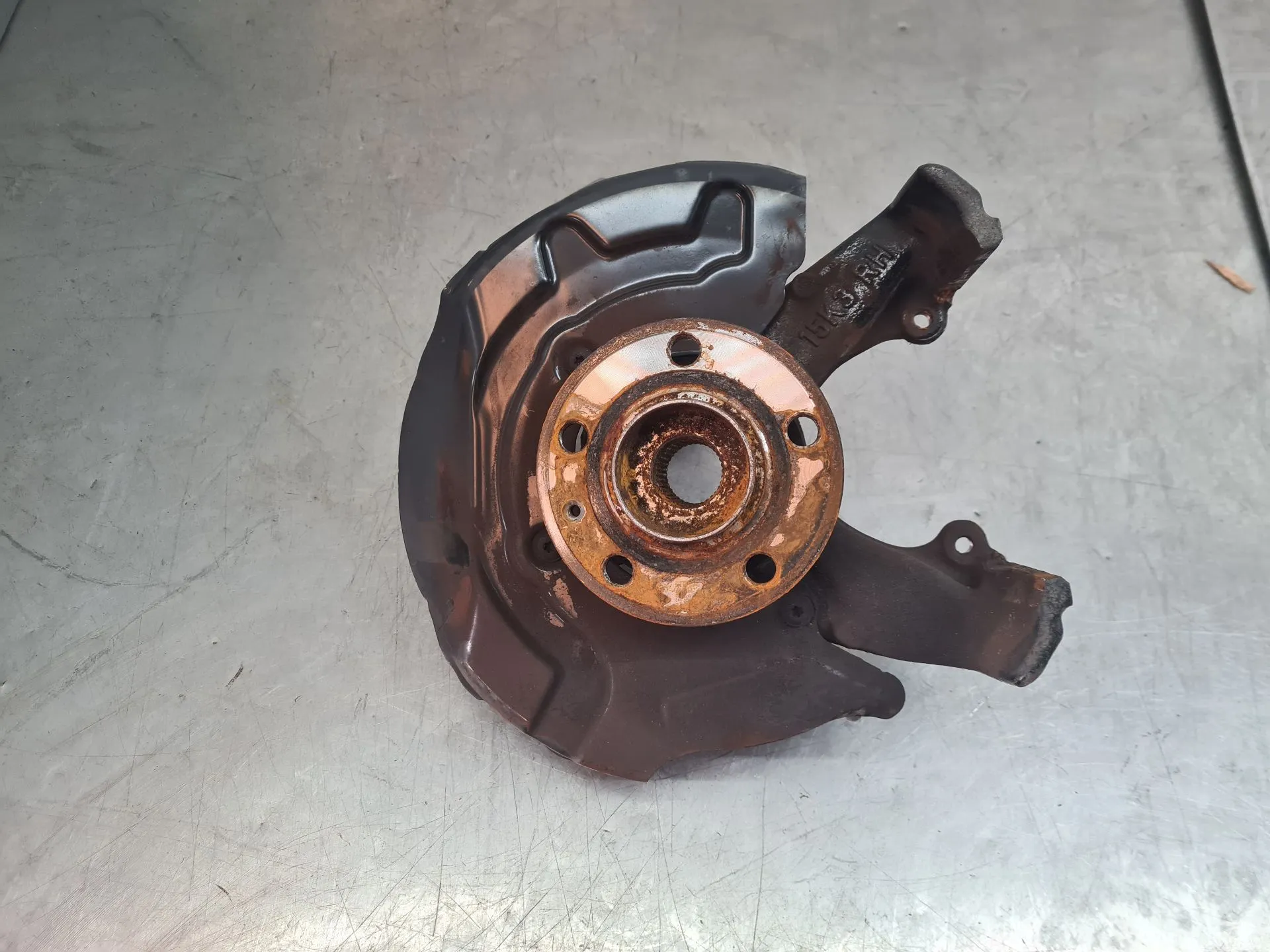 Right front steering knuckle SKODA Kamiq (NW4) Imagem-2