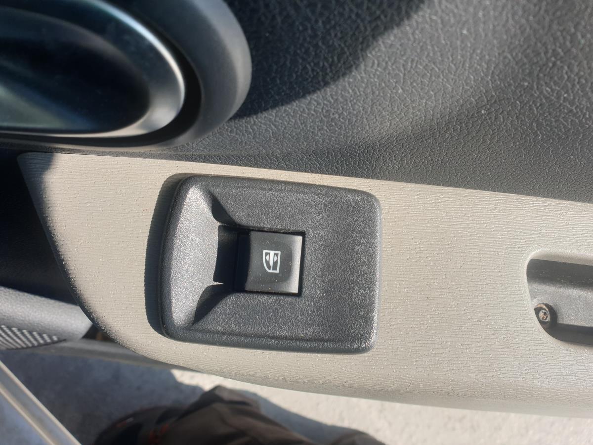 Mando / interruptor elevalunas delantero derecho DACIA Dokker (0S_)