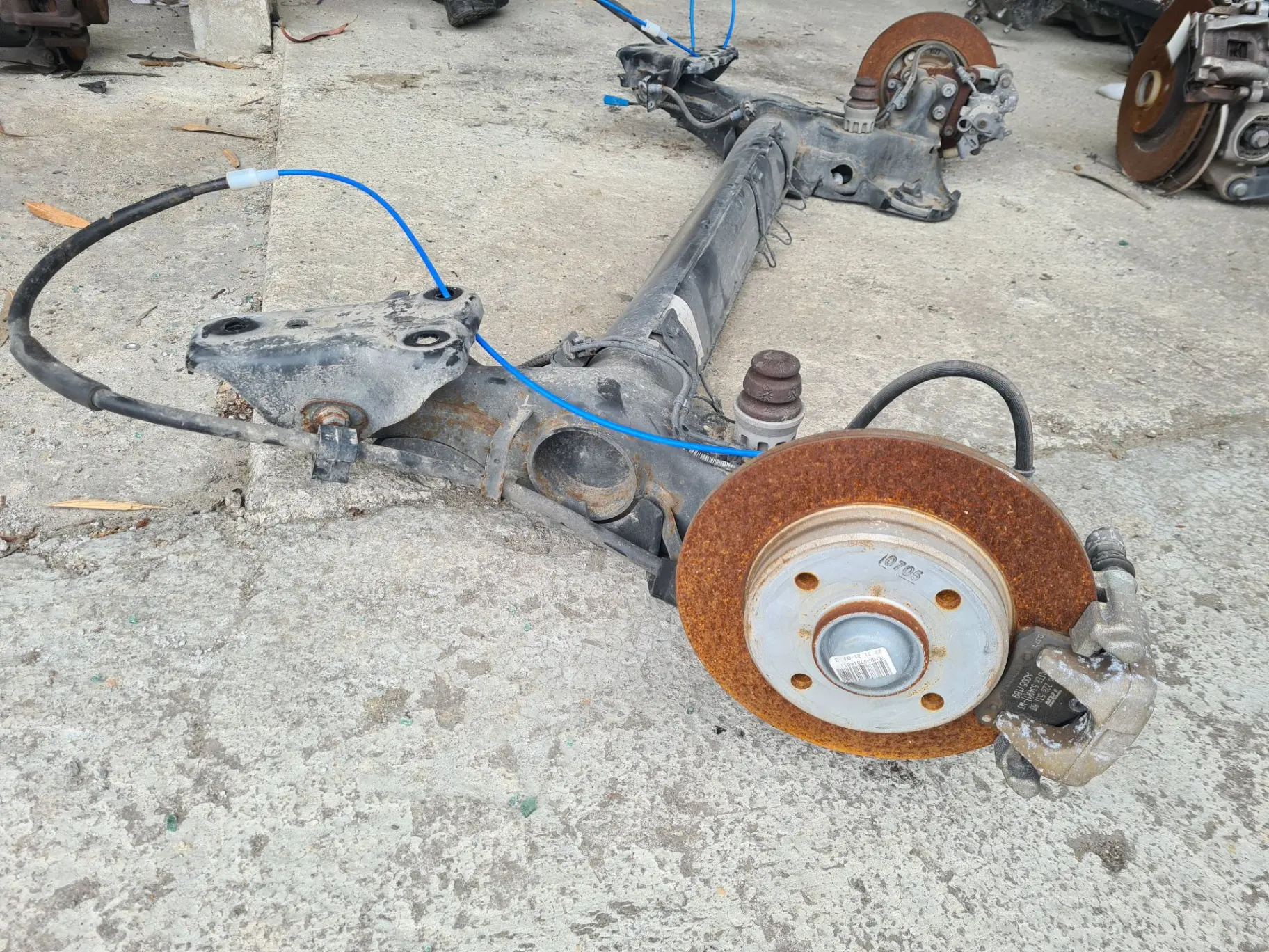 Rear axle with discs CITROËN C3 III (SX) Imagem-1