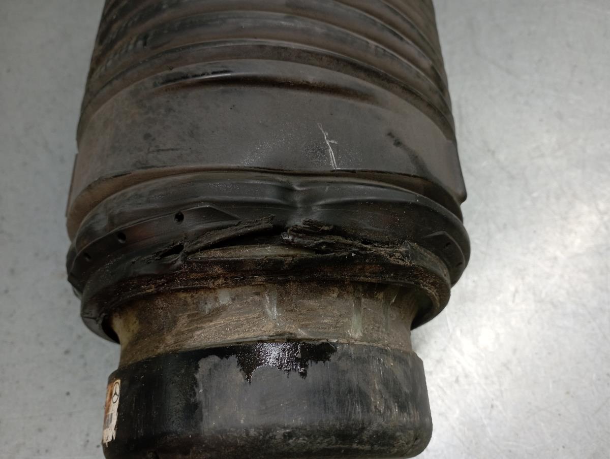 Pompe / ballon de suspension MERCEDES-BENZ Classe E (W212) Imagem-4