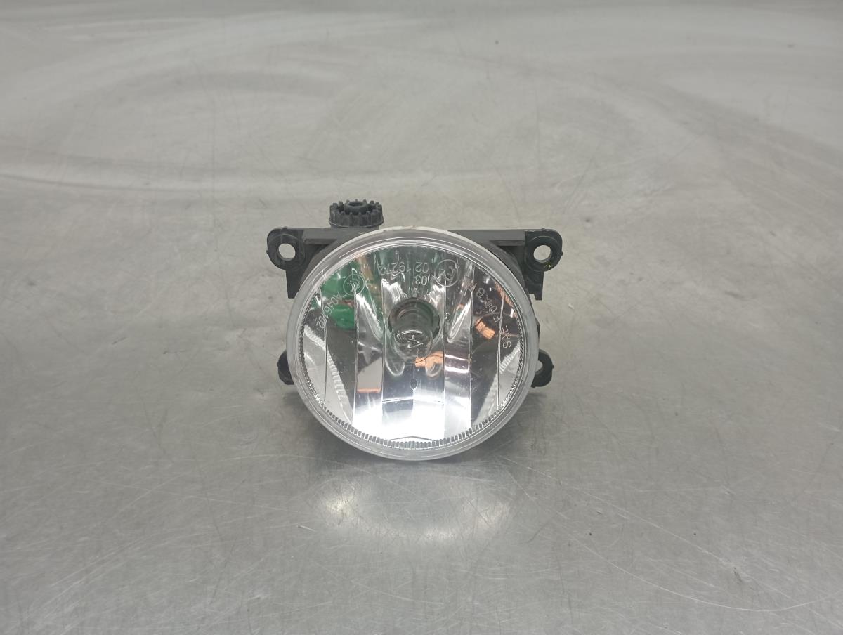 Farol nevoeiro frente direito CITROËN C3 III (SX)