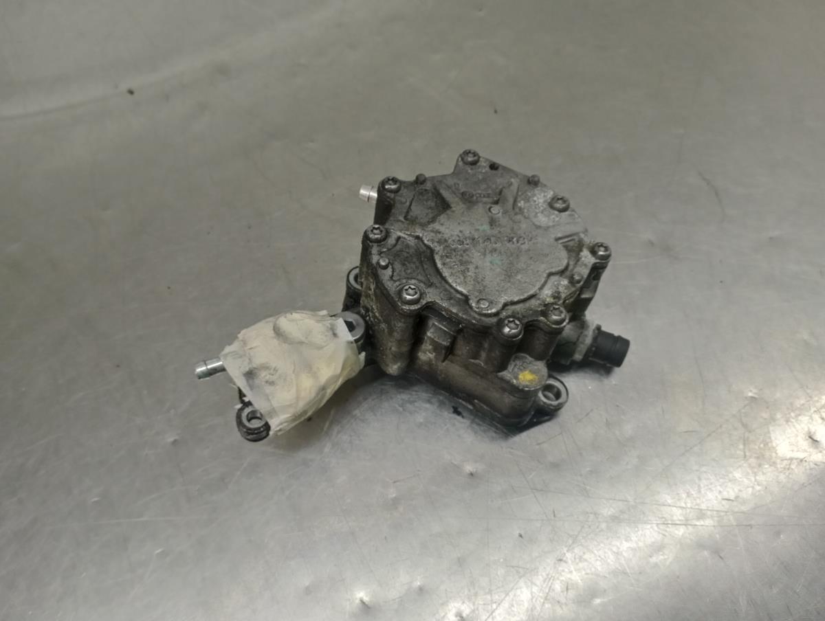 Brake booster / vacuum pump SEAT Ibiza IV (6J5, 6P1)