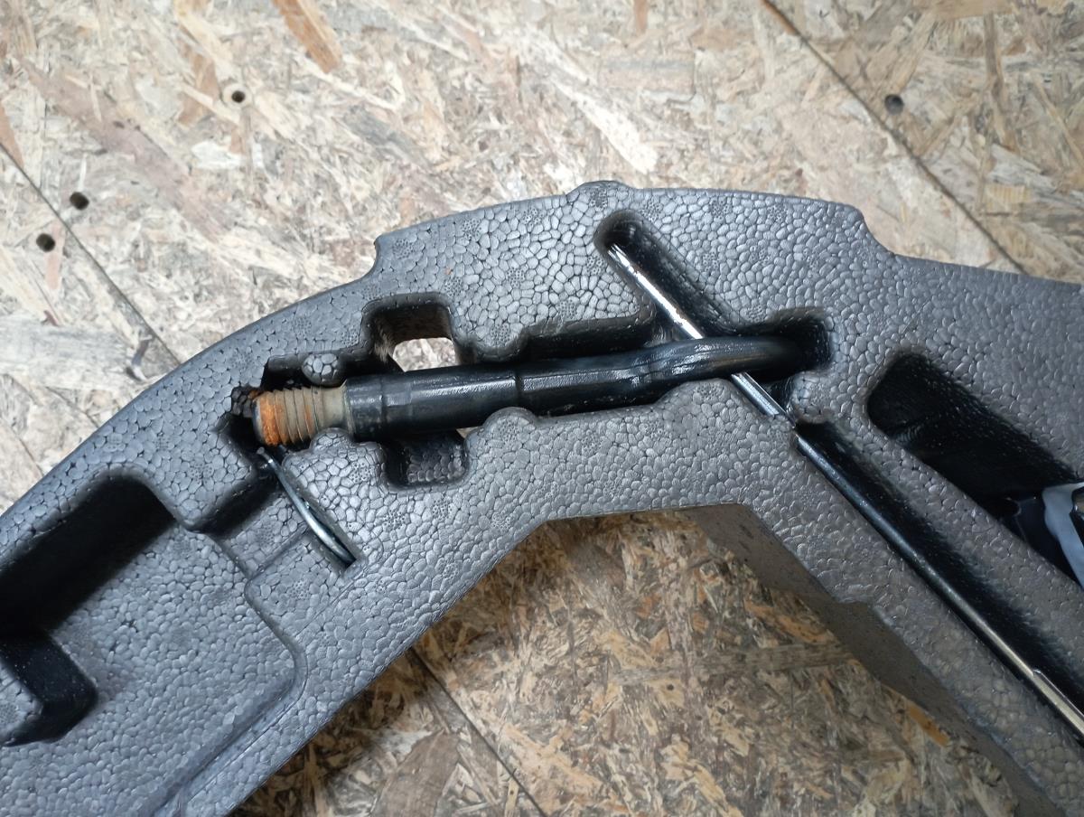 Cric AUDI A1 (8X1, 8XK) Imagem-4