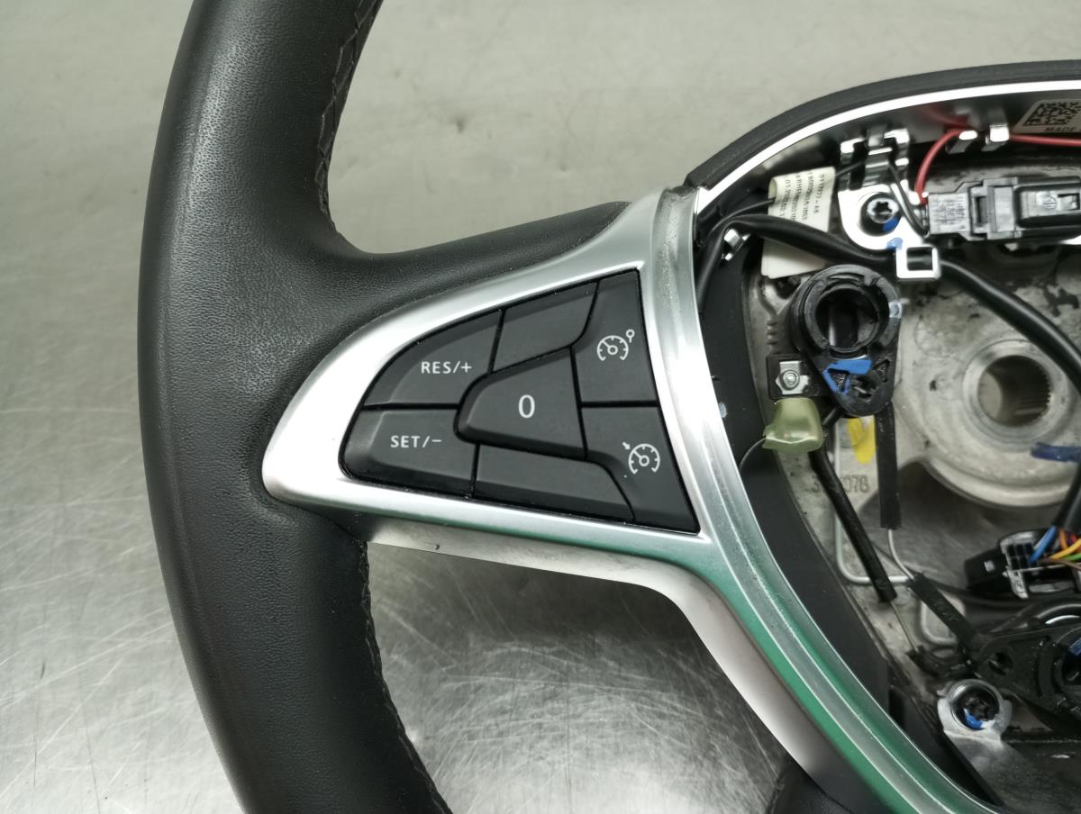 Volante DACIA Duster (HM_) Imagem-1