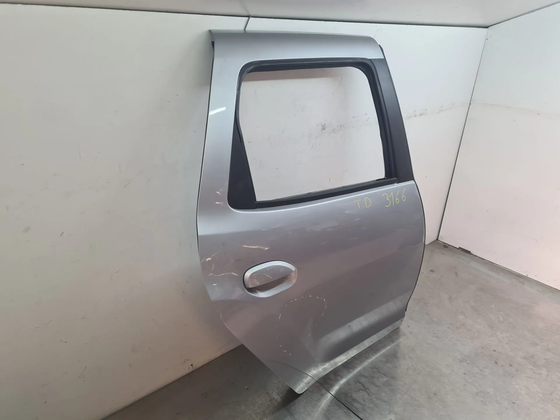 Porta trás direita DACIA Duster (HM_) Imagem-2