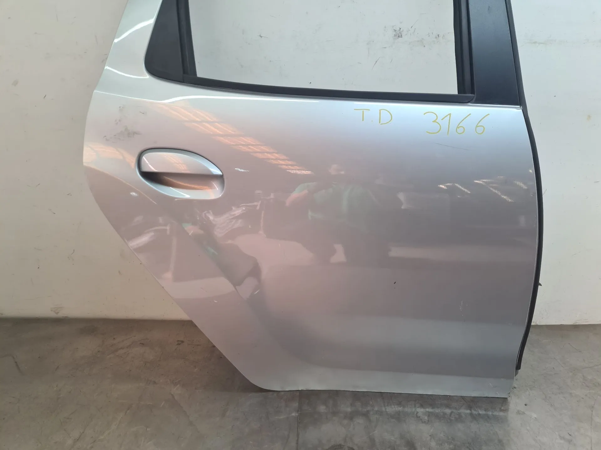 Porta trás direita DACIA Duster (HM_) Imagem-3