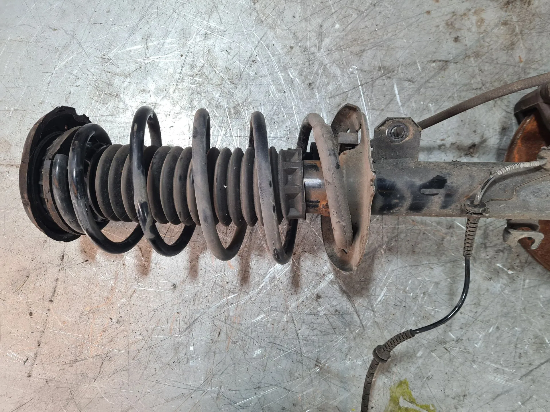 Amortecedor frente esquerdo PEUGEOT 208 Imagem-3