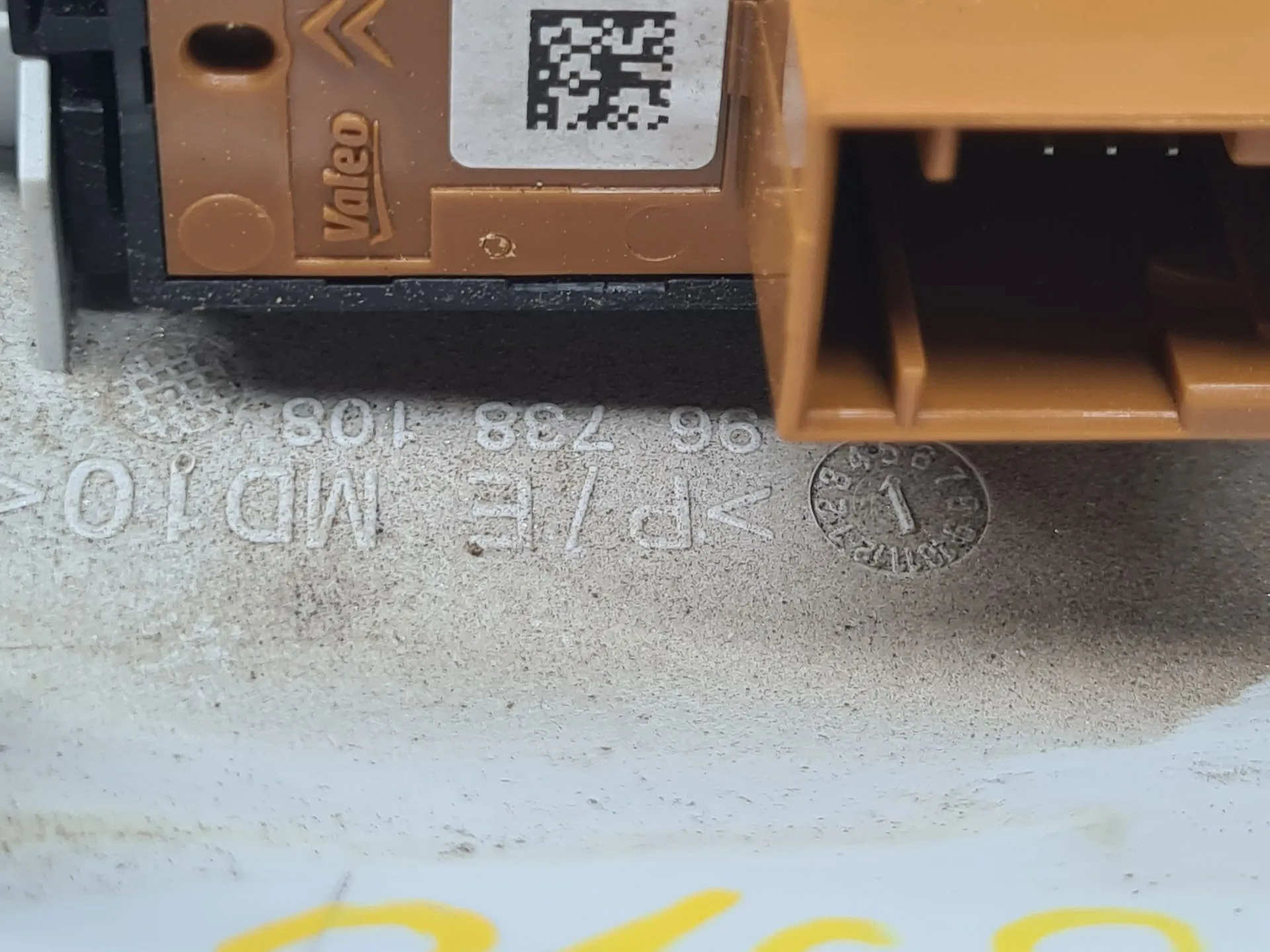 Plafonier frente PEUGEOT 208 Imagem-6