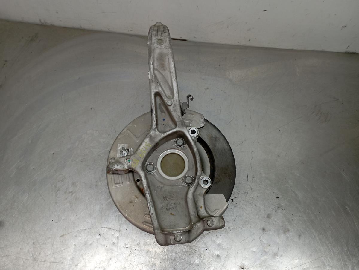 Mangueta delantera derecha TESLA Model 3 (5YJ3)