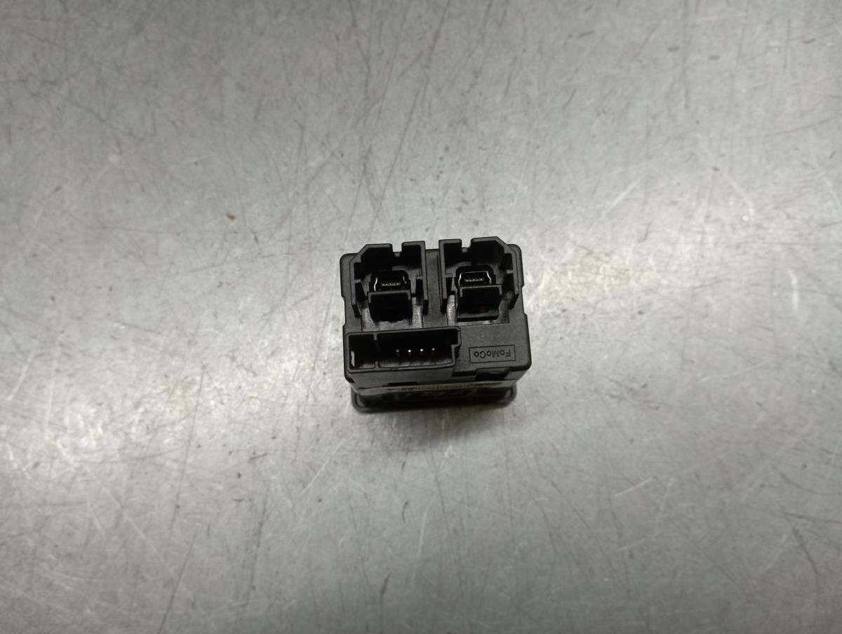 Module USB / AUX / iPod FORD Fiesta VII (HJ, HF) Imagem-3