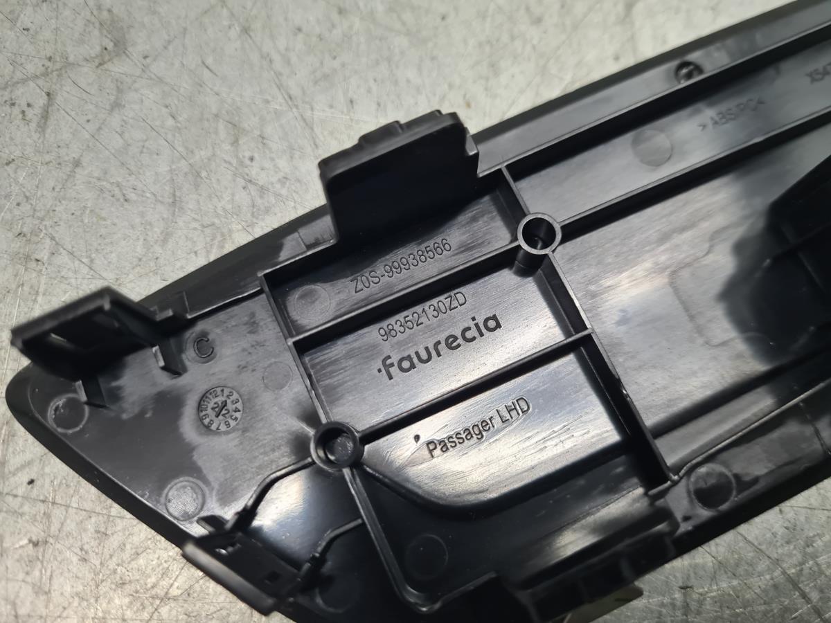 Mando / interruptor elevalunas delantero derecho PEUGEOT 308 III Imagem-2