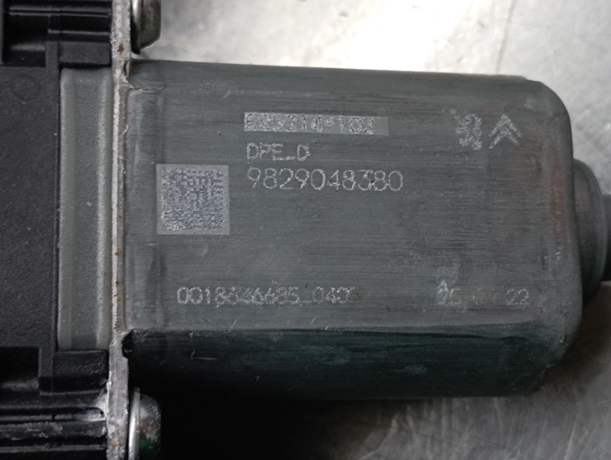 Alzavetro anteriore destro PEUGEOT 308 III Imagem-4