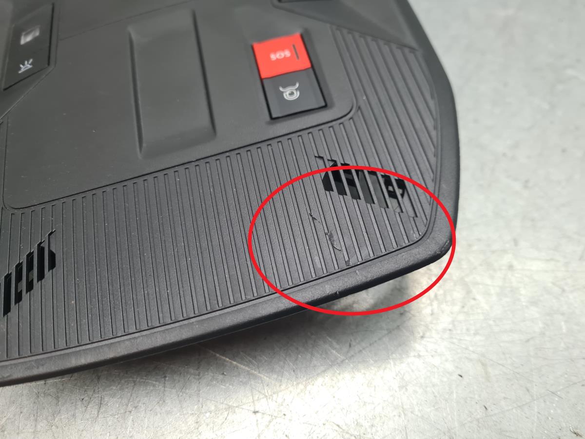 Plafoniera anteriore PEUGEOT 308 III Imagem-1