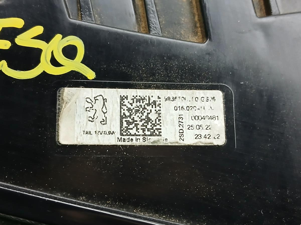 Feu de coffre Gauche PEUGEOT 308 III Imagem-5