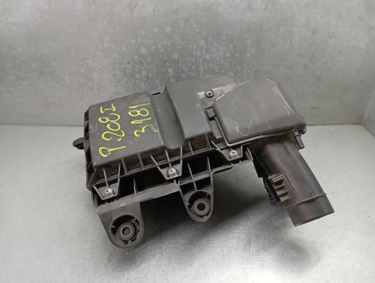 Air filter box PEUGEOT 208