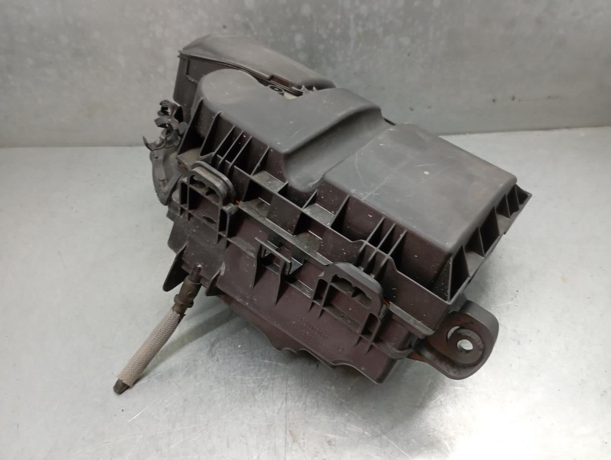 Air filter box PEUGEOT 308 SW II Imagem-2