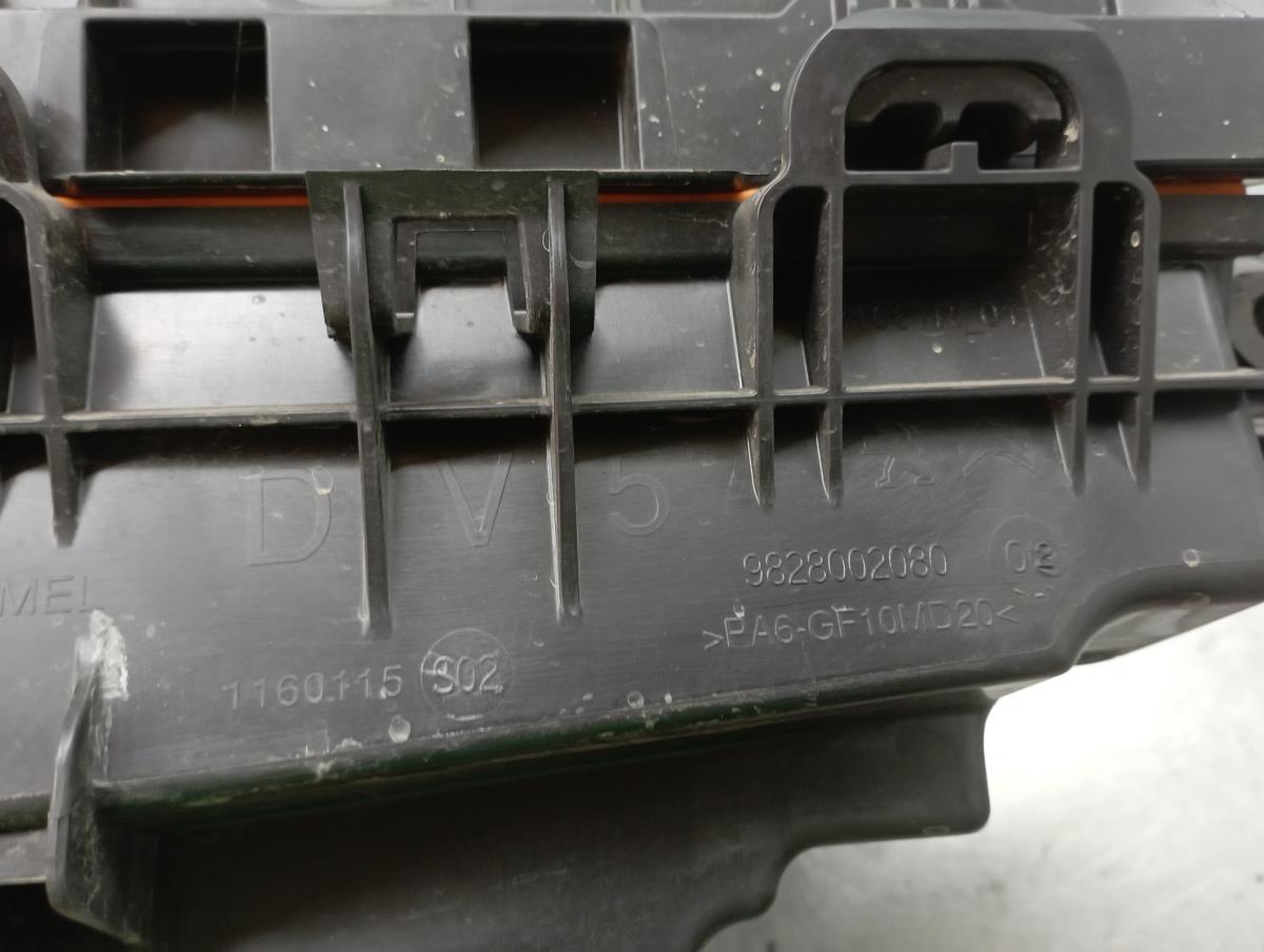 Air filter box PEUGEOT 308 SW II Imagem-5