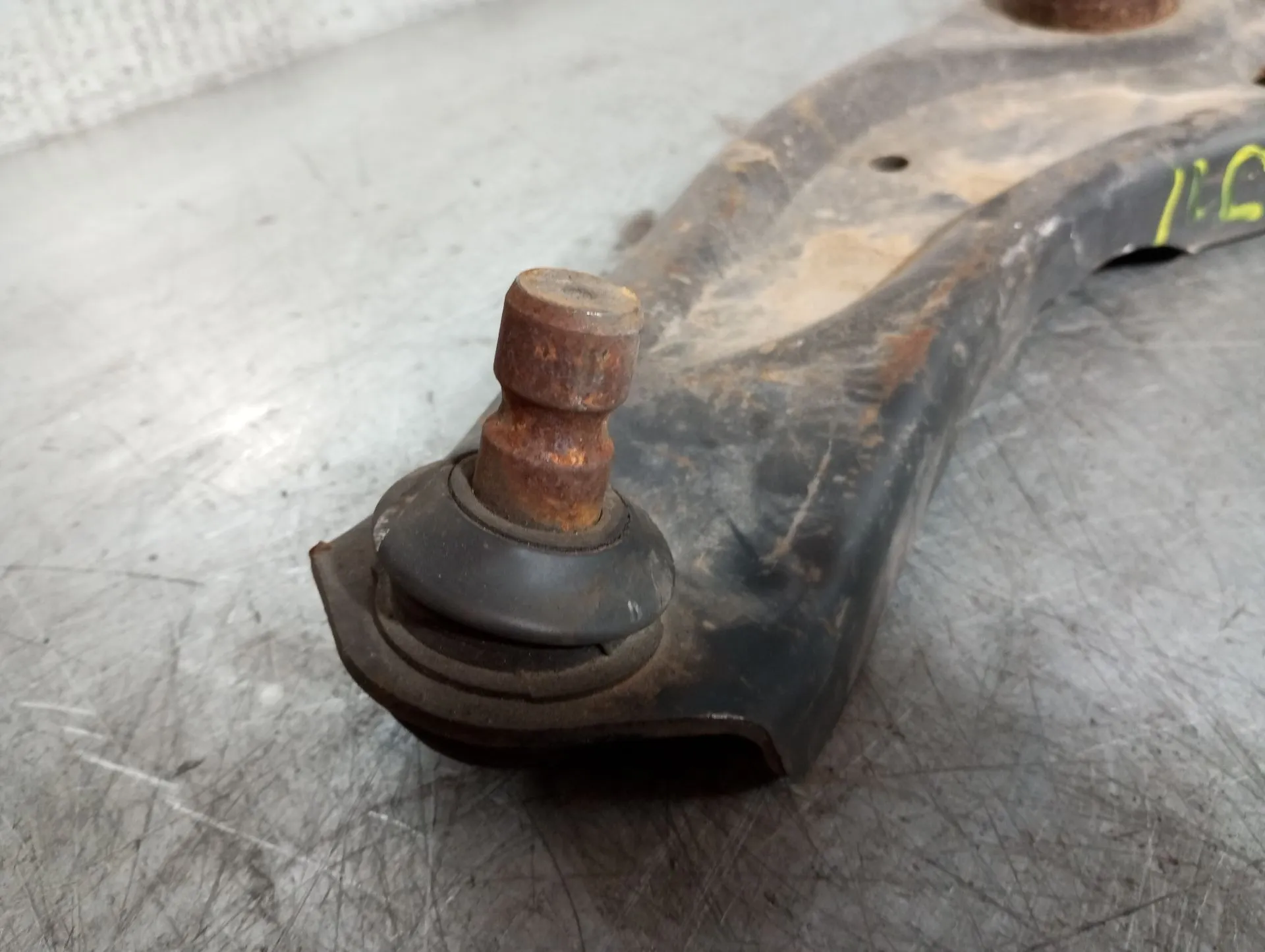 Brazo suspensión delantero izquierdo NISSAN Qashqai II (J11) Imagem-2