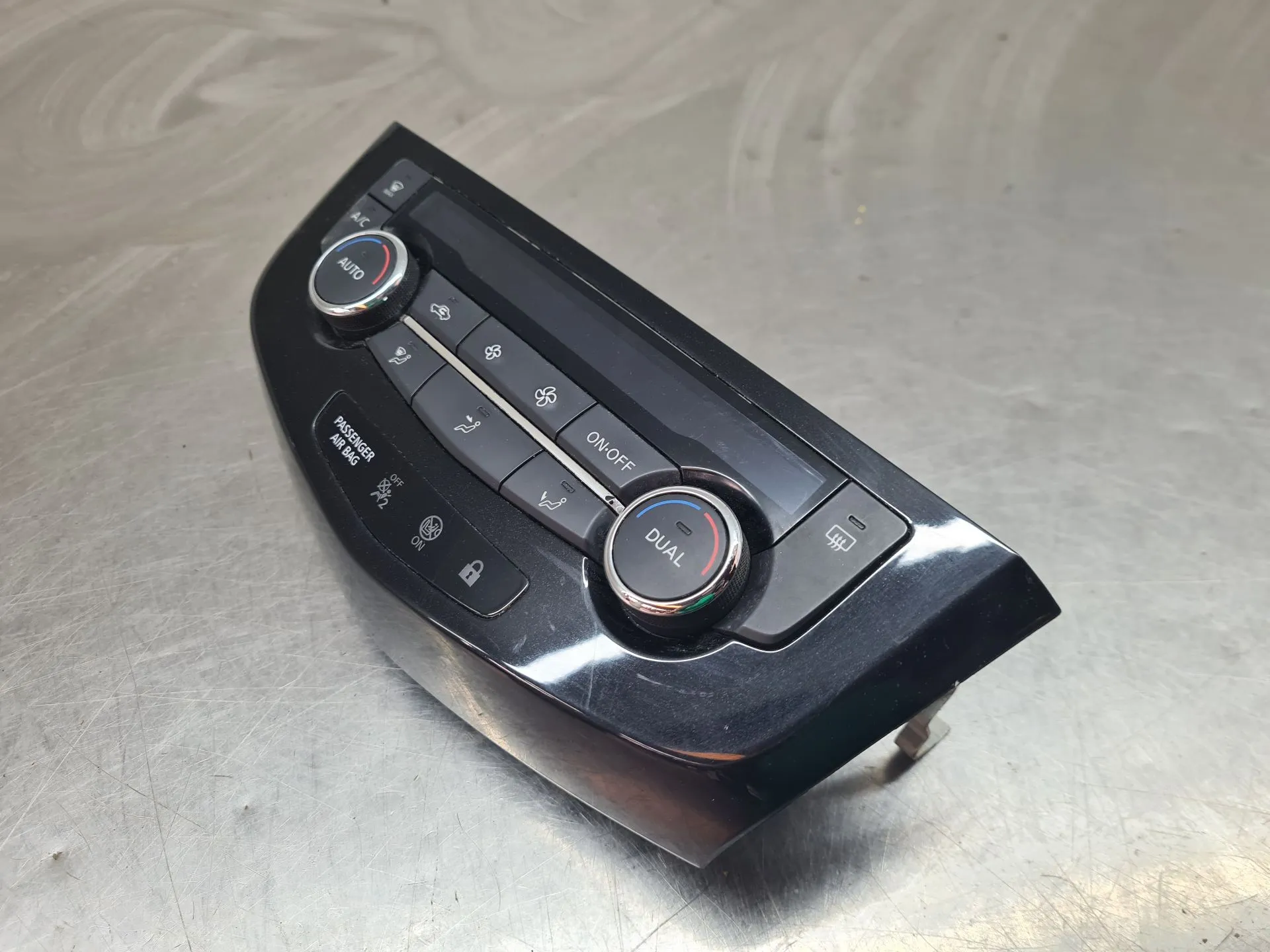 Climate control NISSAN Qashqai II (J11) Imagem-2