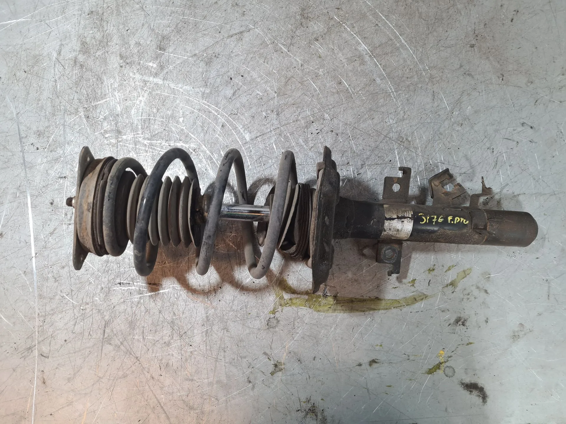 Ammortizzatore Anteriore Destro NISSAN Qashqai II (J11)